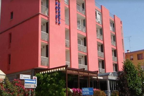 Hotel Europa Градо Екстериор снимка