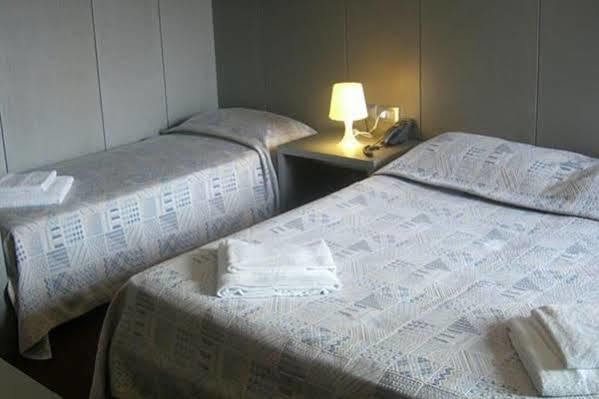 Hotel Europa Градо Екстериор снимка